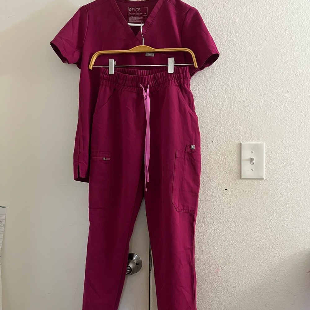Women's raspberry/ violet Scrub Pants